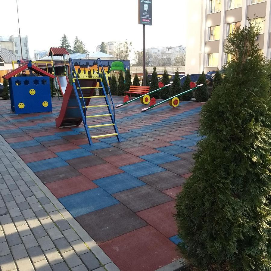Apartmán Новобудова Центр Luck Exteriér fotografie